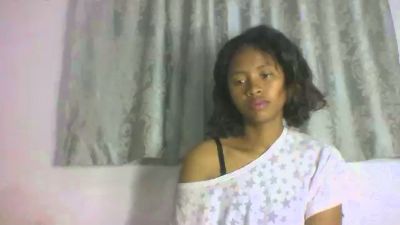 Carinajolie live cam on Cam4