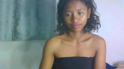 Carinajolie live cam on Cam4