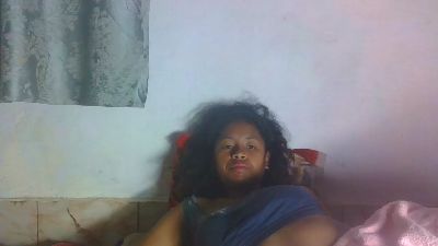 Carinajolie live cam on Cam4