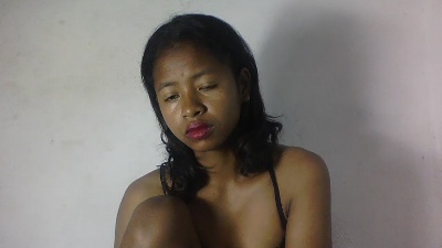 Carinajolie live cam on Cam4