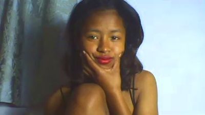Carinajolie live cam on Cam4
