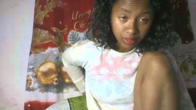 Carinajolie live cam on Cam4