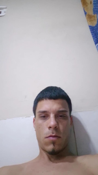 Carioca19 live cam on Cam4