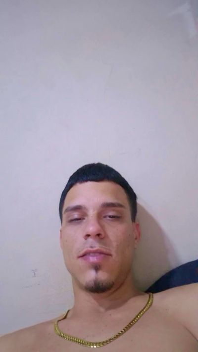 Carioca19 live cam on Cam4