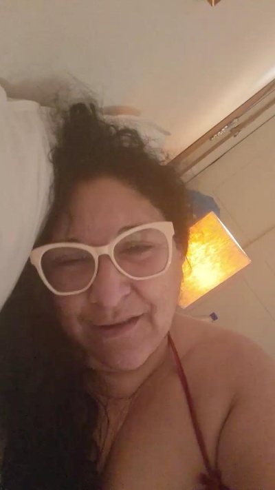 Caritovivi live cam on Cam4