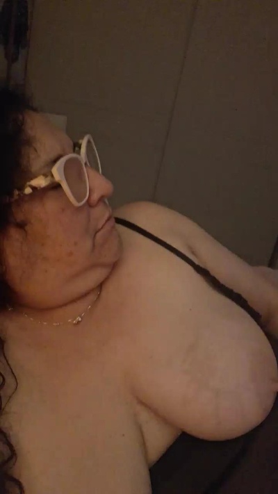 Caritovivi live cam on Cam4