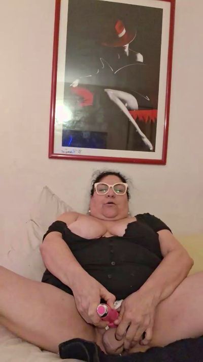 Caritovivi live cam on Cam4