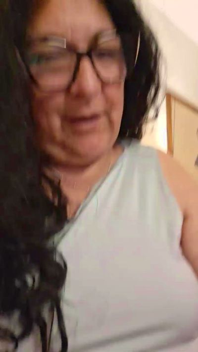 Caritovivi live cam on Cam4
