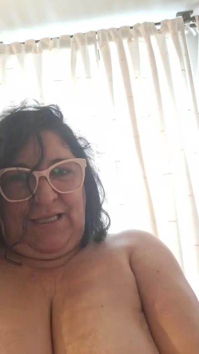 Caritovivi live cam on Cam4