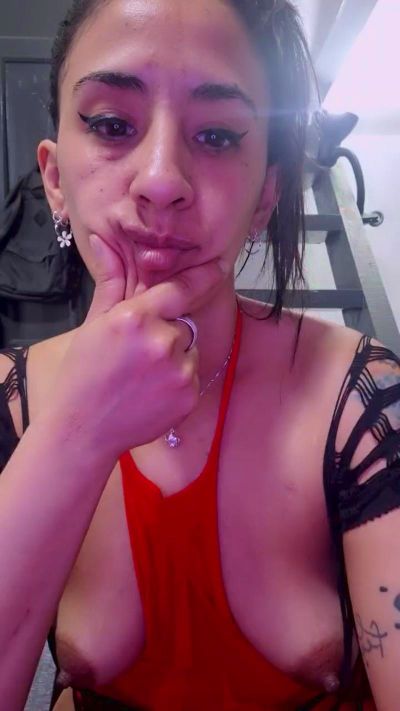 CarlaBelen live cam on Cam4