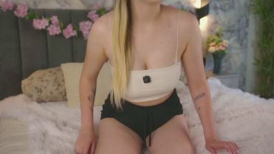 CarlenaHull live cam on Cam4