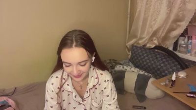 CarleyFeister live cam on Cam4