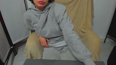 CarliSoSexy25 live cam on Cam4