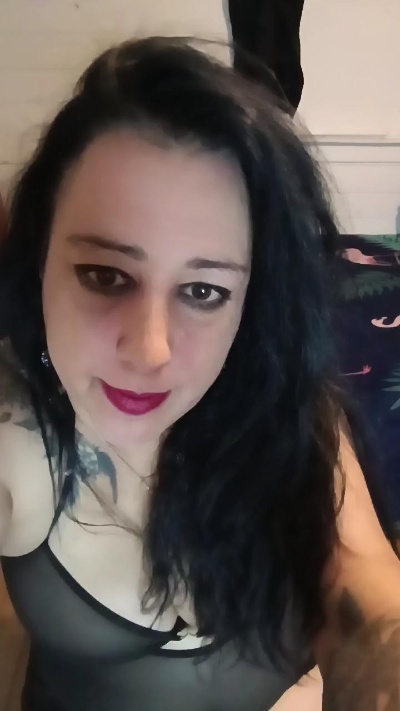 Carlitamilf78 live cam on Cam4