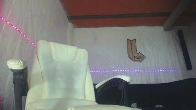 Carlo_yates live cam on Cam4