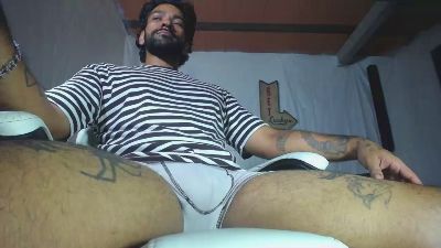 Carlo_yates live cam on Cam4