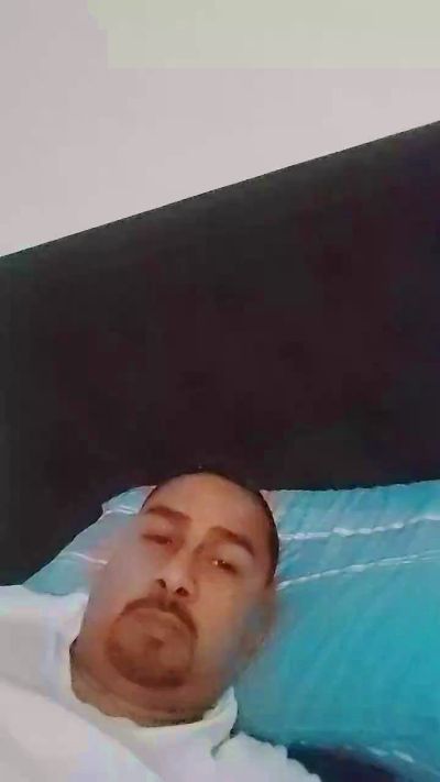 Carlos11201 live cam on Cam4