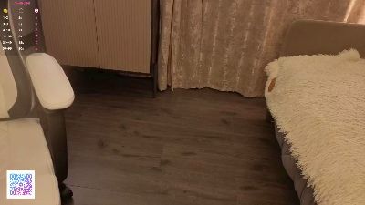 CarlosTien live cam on Cam4