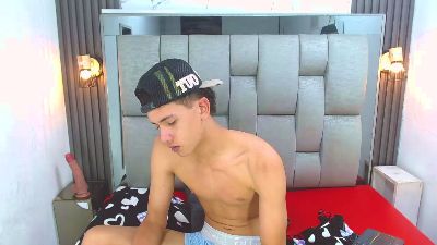 Carlos_Ruiz live cam on Cam4