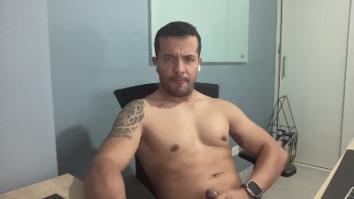 Carlos_ignacio live cam on Cam4