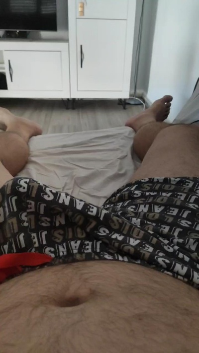 Carlos_spain live cam on Cam4