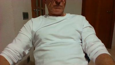 Carlosalto52 live cam on Cam4