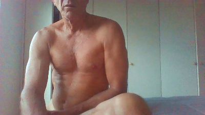 Carlosalto52 live cam on Cam4