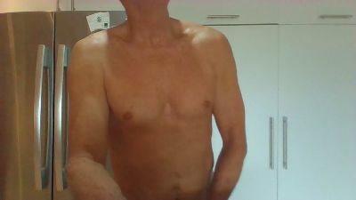 Carlosalto52 live cam on Cam4