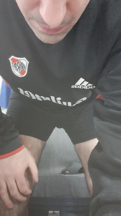 Carlosj live cam on Cam4