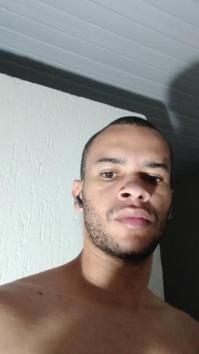 Carlosxntos live cam on Cam4