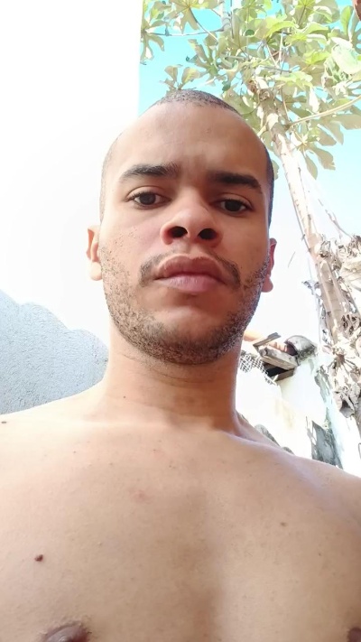 Carlosxntos live cam on Cam4