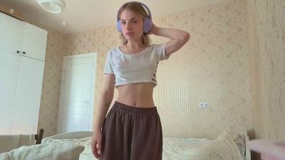 CarlottaMilano live cam on Cam4