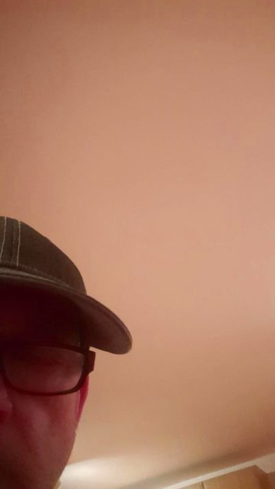 Carltonblue live cam on Cam4