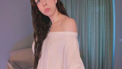 CarmelEchegoyen live cam on Cam4