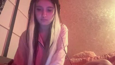 CarminaMannix live cam on Cam4