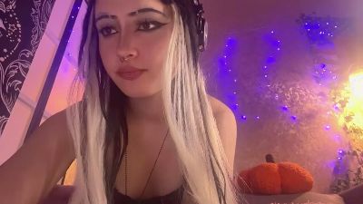 CarminaMannix live cam on Cam4