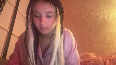 CarminaMannix live cam on Cam4