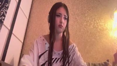 CarminaMannix live cam on Cam4