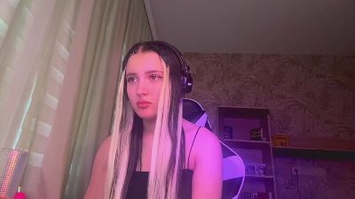 CarminaMannix live cam on Cam4