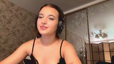 CarminaMannix live cam on Cam4