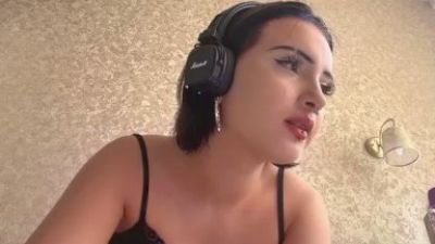 CarminaMannix live cam on Cam4