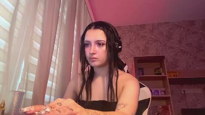 CarminaMannix live cam on Cam4