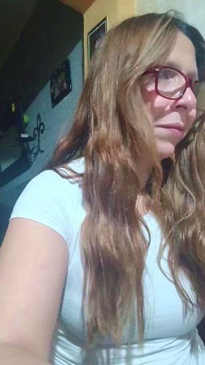 Carol75 live cam on Cam4
