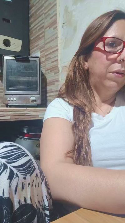 Carol75 live cam on Cam4