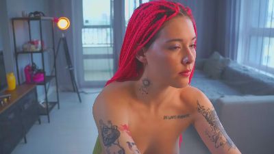 CaroleeCiocca live cam on Cam4