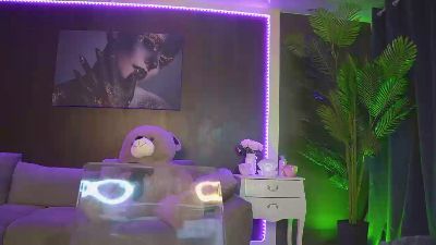 CarolinaPetra live cam on Cam4