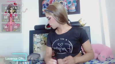 Carolina_bluk live cam on Cam4