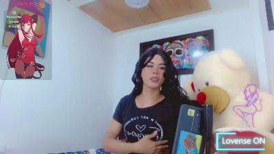 Carolina_bluk live cam on Cam4