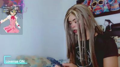 Carolina_bluk live cam on Cam4
