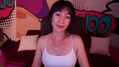 CarolinaaFoxyyy live cam on Cam4